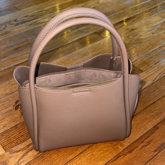 Tan Handbag - Picture 2 of 11